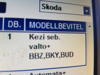 bontott SKODA FABIA II Motor Tartó Bak Jobb