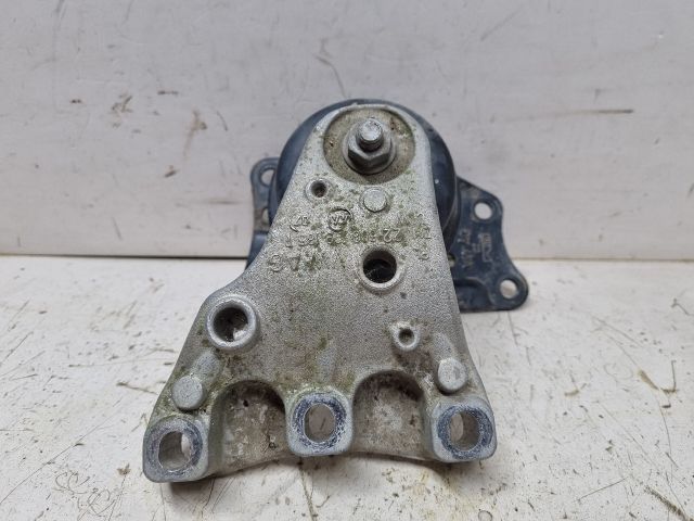 bontott SKODA FABIA II Motor Tartó Bak Jobb