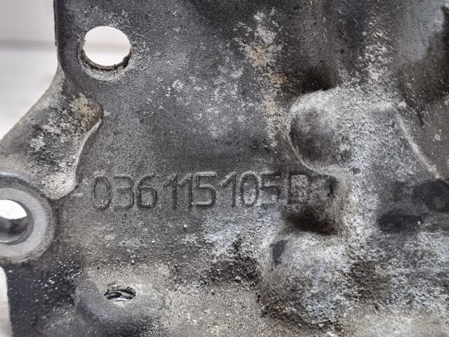 bontott SKODA FABIA II Olajszivattyú