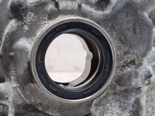 bontott SKODA FABIA II Olajszivattyú