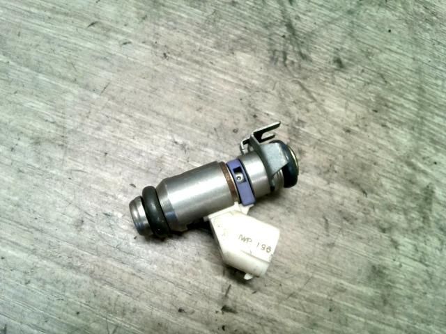 bontott SKODA FABIA II Porlasztó (1 db)