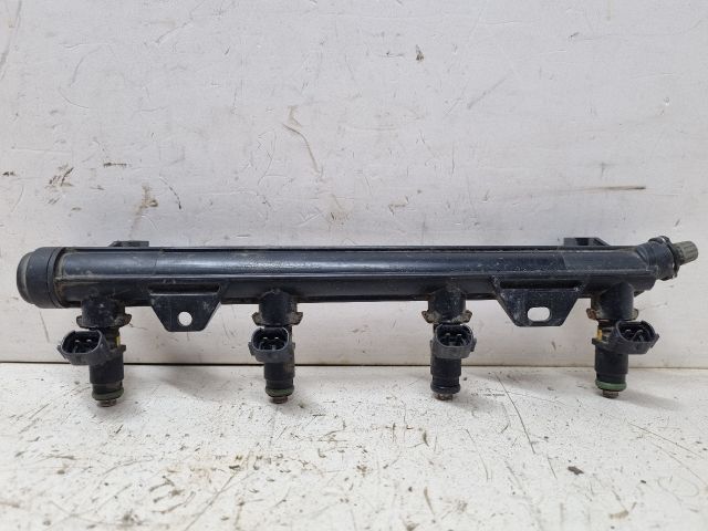 bontott SKODA FABIA II Porlasztó Sor / Híd