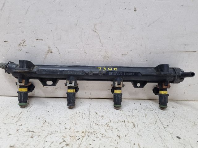 bontott SKODA FABIA II Porlasztó Sor / Híd