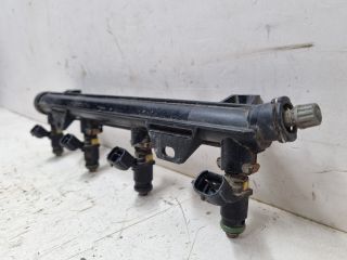 bontott SKODA FABIA II Porlasztó Sor / Híd