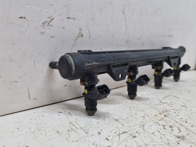 bontott SKODA FABIA II Porlasztó Sor / Híd