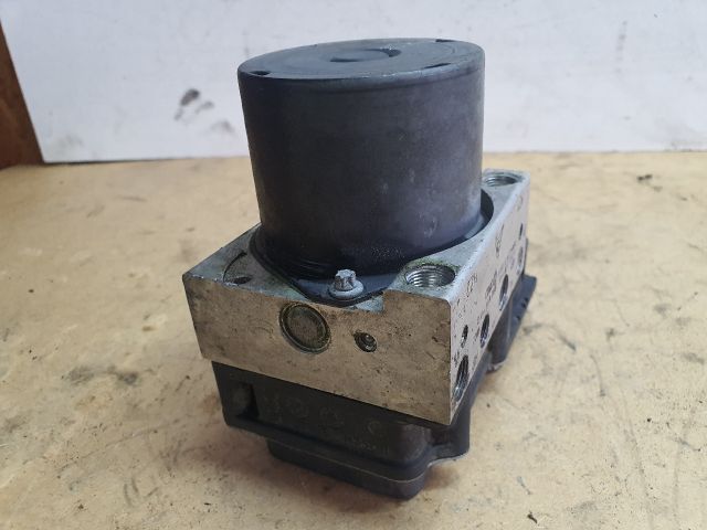 bontott SKODA FABIA II ABS Kocka