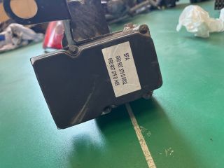 bontott SKODA FABIA II ABS Kocka