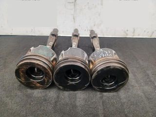 bontott SKODA FABIA II Dugattyú