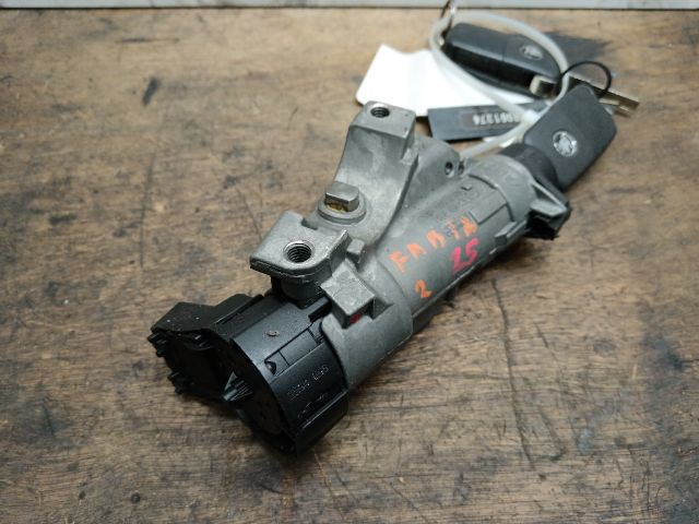 bontott SKODA FABIA II Gyújtáskapcsoló