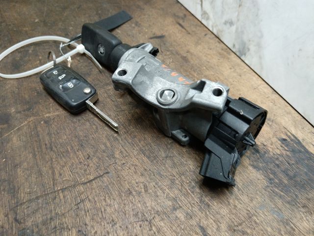 bontott SKODA FABIA II Gyújtáskapcsoló