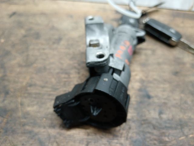 bontott SKODA FABIA II Gyújtáskapcsoló