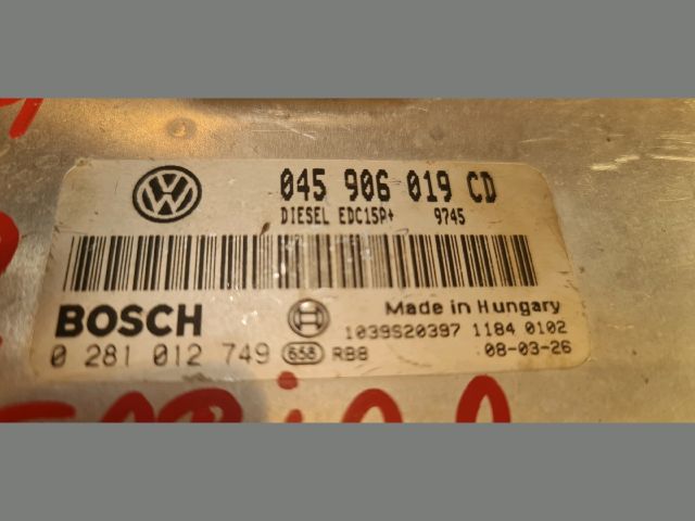 bontott SKODA FABIA II Motorvezérlő