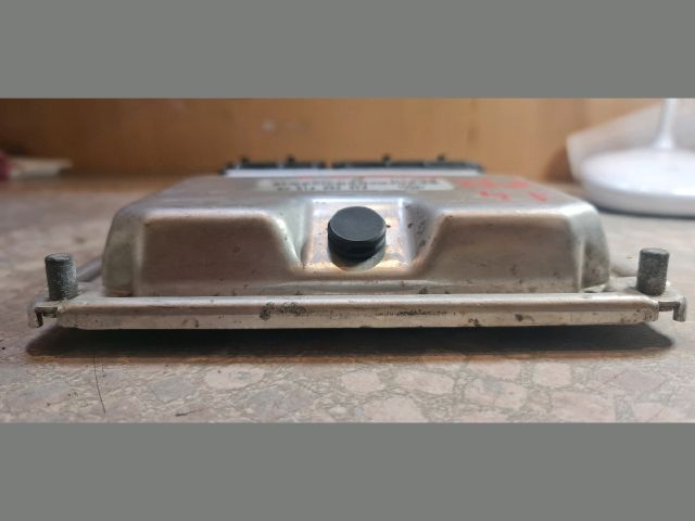 bontott SKODA FABIA II Motorvezérlő