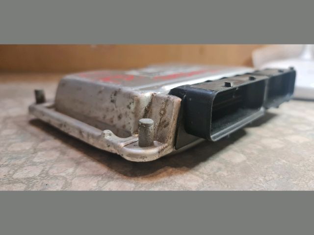 bontott SKODA FABIA II Motorvezérlő