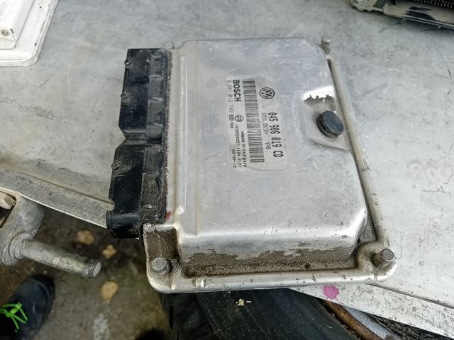 bontott SKODA FABIA II Motorvezérlő