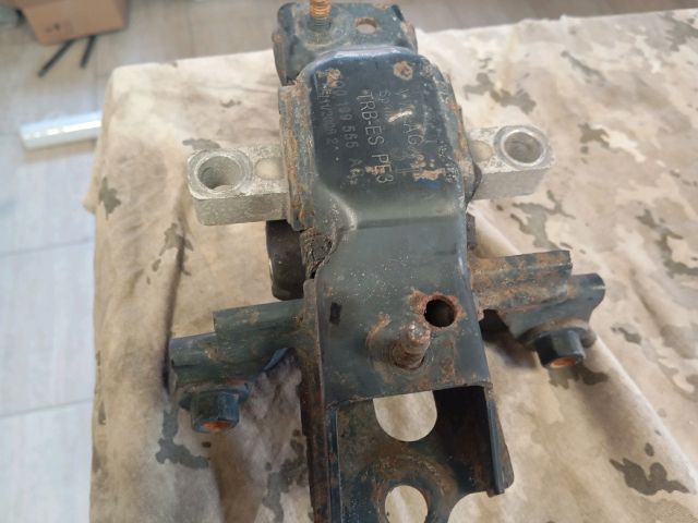 bontott SKODA FABIA II Váltó Tartó Bak (Pozíciófüggetlen)