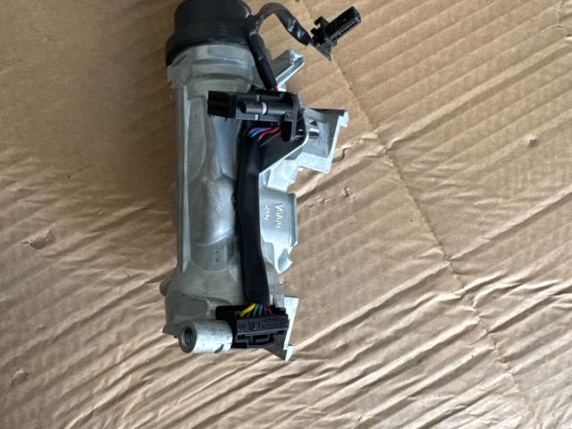 bontott SKODA FABIA II Gyújtáskapcsoló Házzal