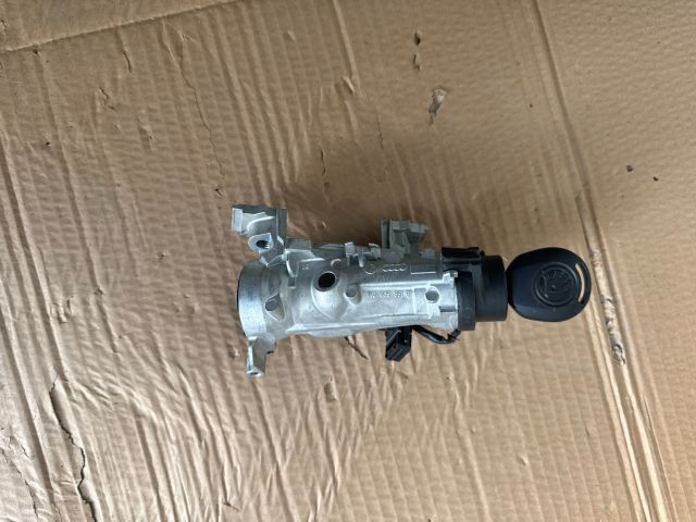 bontott SKODA FABIA II Gyújtáskapcsoló Házzal