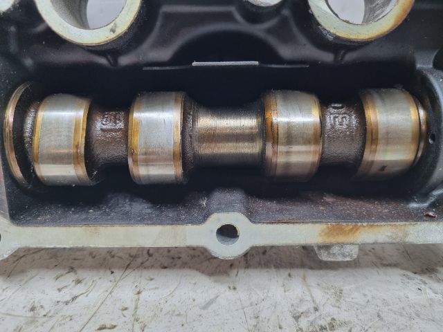 bontott SKODA FABIA II Vezérműtengely Házzal