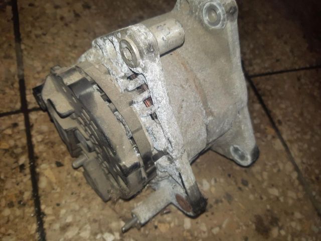 bontott SKODA FABIA II Generátor