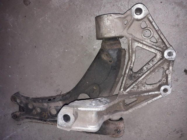 bontott SKODA FABIA II Jobb első Lengőkar