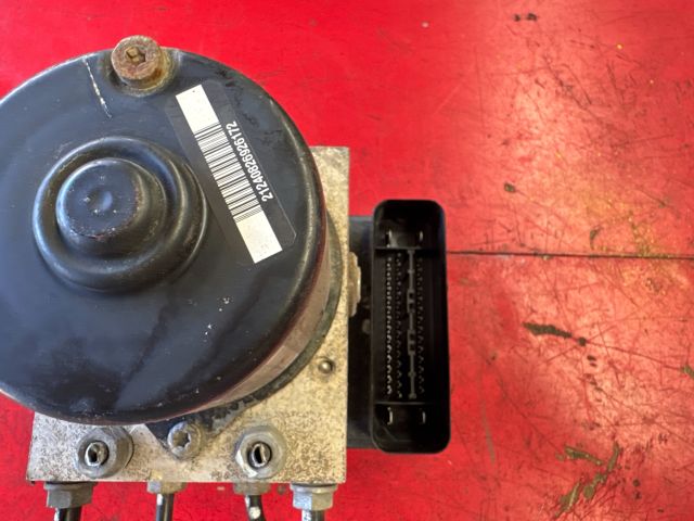 bontott SKODA FABIA II ABS Kocka