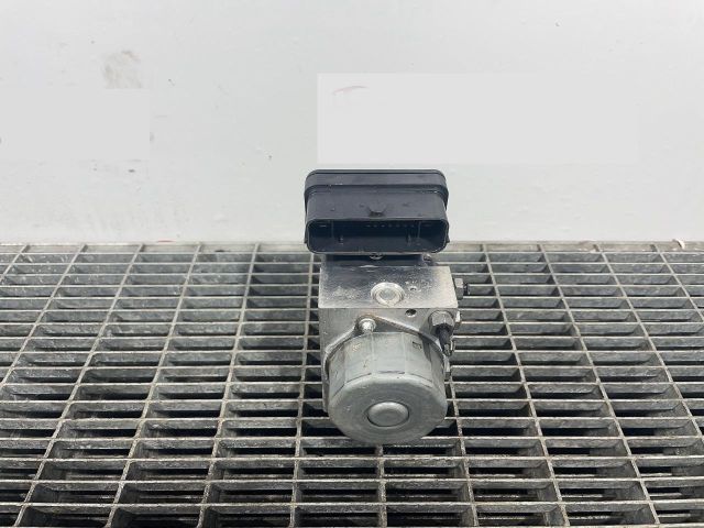 bontott SKODA FABIA II ABS Kocka