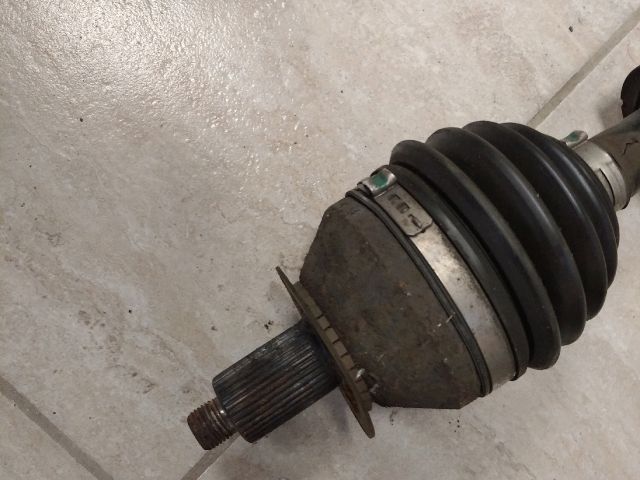 bontott SKODA FABIA II Bal Féltengely