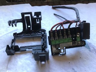 bontott SKODA FABIA II Biztosítéktábla Motortér