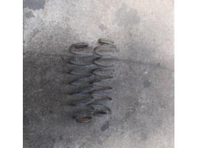 bontott SKODA FABIA II Hátsó Rugó