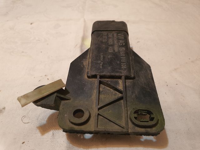 bontott SKODA FABIA II Hűtőventilátor Relé