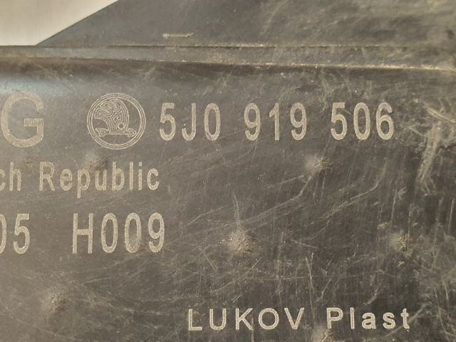 bontott SKODA FABIA II Hűtőventilátor Relé