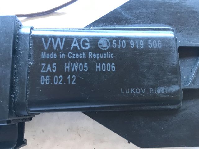 bontott SKODA FABIA II Hűtőventilátor Relé