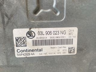 bontott SKODA FABIA II Motorvezérlő