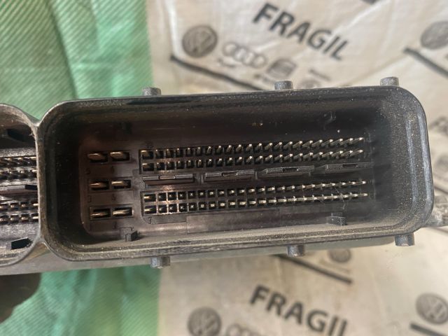 bontott SKODA FABIA II Motorvezérlő