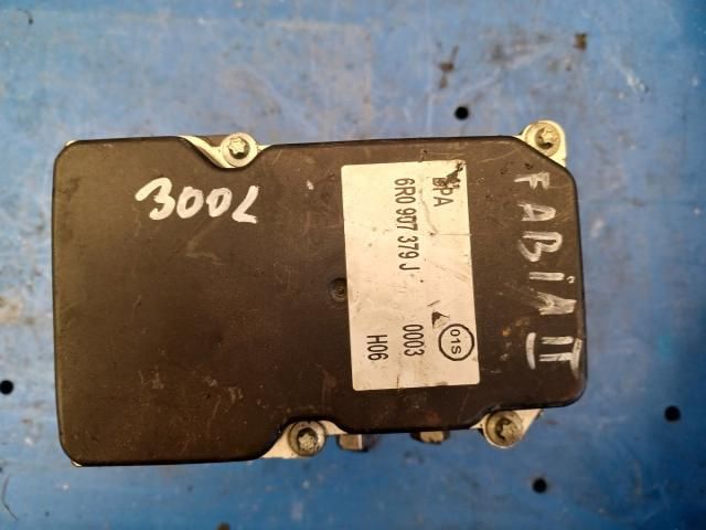 bontott SKODA FABIA II ABS Kocka