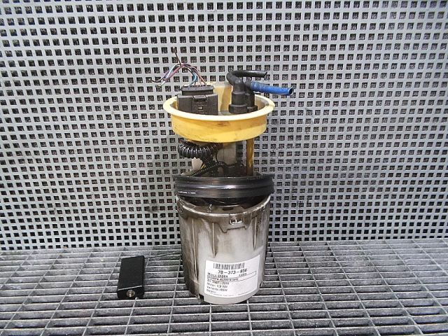 bontott SKODA FABIA II Üzemanyag Szivattyú