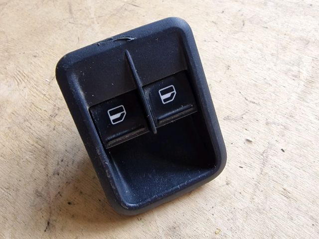 bontott SKODA FABIA II Ablakemelő Kapcsoló Négyes / Kettes