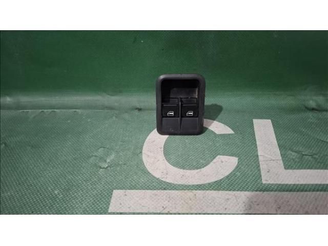 bontott SKODA FABIA II Ablakemelő Kapcsoló Négyes / Kettes