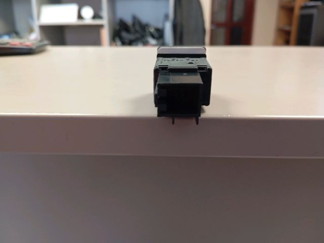 bontott SKODA FABIA II Ablakfűtés Kapcsoló