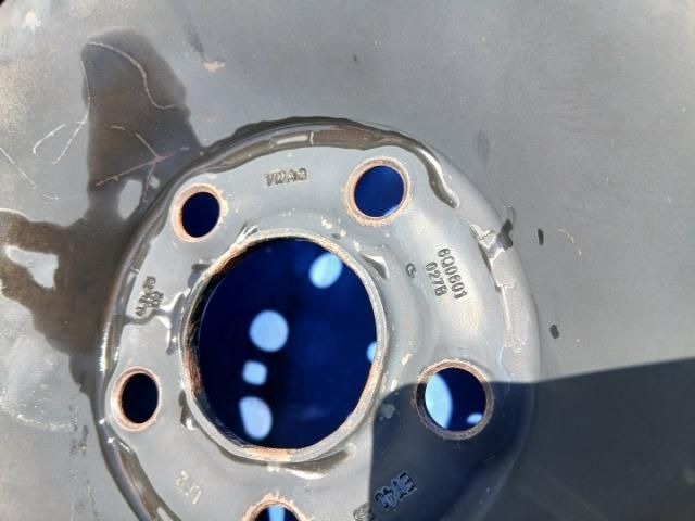 bontott SKODA FABIA II Acélfelni Szett Gumival