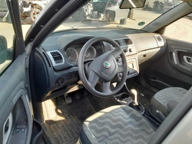 bontott SKODA FABIA II Akkumulátor Tartó