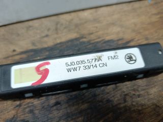 bontott SKODA FABIA II Antenna Erősítő