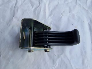 bontott SKODA FABIA II Bal Csomagtér Kárpit Tartó