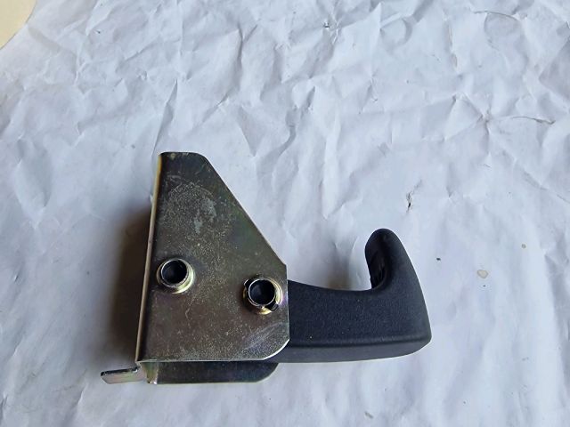 bontott SKODA FABIA II Bal Csomagtér Kárpit Tartó