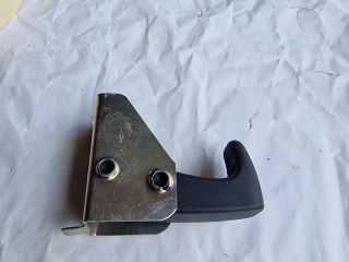 bontott SKODA FABIA II Bal Csomagtér Kárpit Tartó