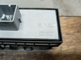 bontott SKODA FABIA II Bal első Ablakemelő Kapcsoló