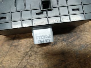 bontott SKODA FABIA II Bal első Ablakemelő Kapcsoló