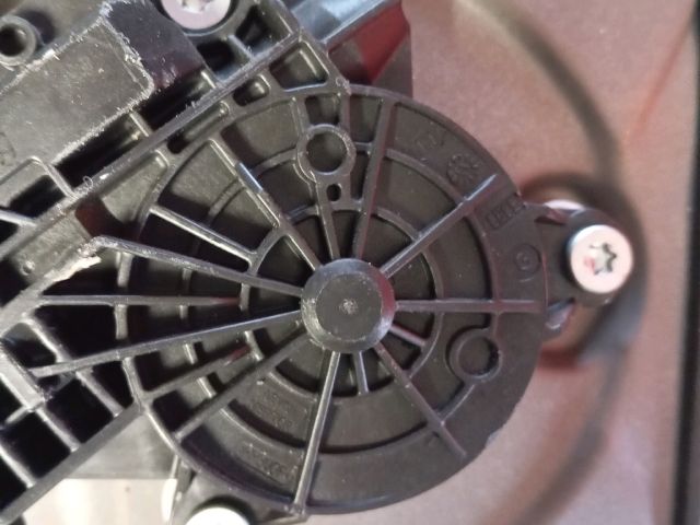 bontott SKODA FABIA II Bal első Ablakemelő Motor