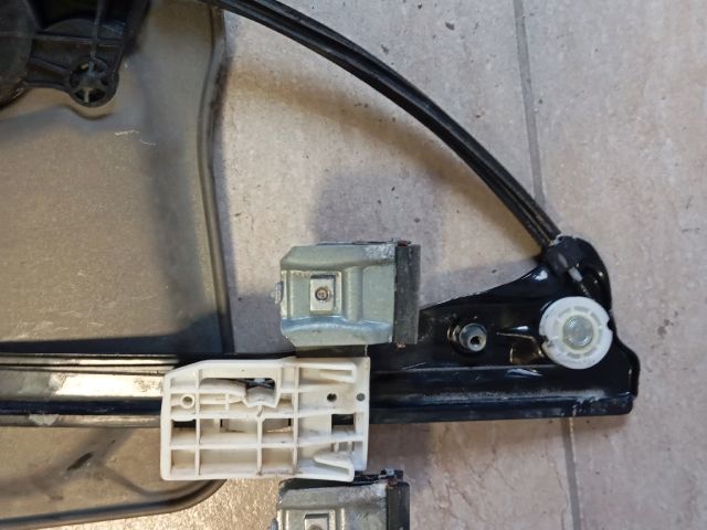 bontott SKODA FABIA II Bal első Ablakemelő Szerkezet (Elektromos)